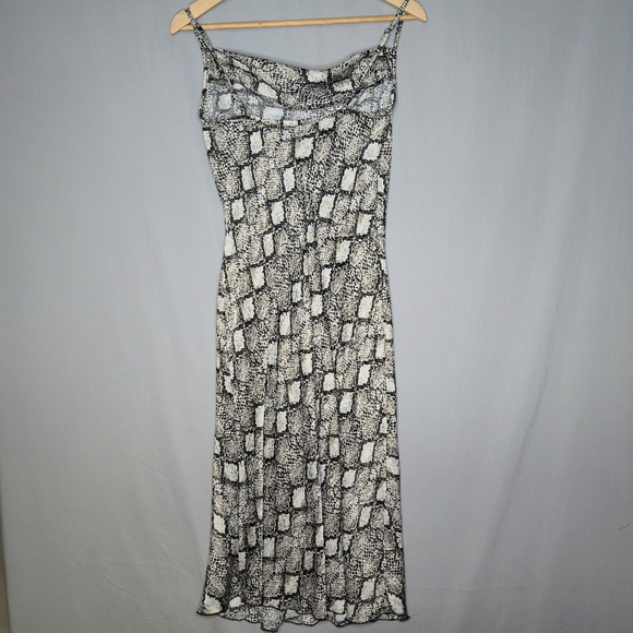 Bebe Sexy Snakeskin Look Dress With Cowl Front Spaghetti Strap Size S - Picture 3 of 10